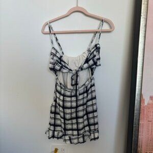 NWOT plaid tie top dress with cutout, size S